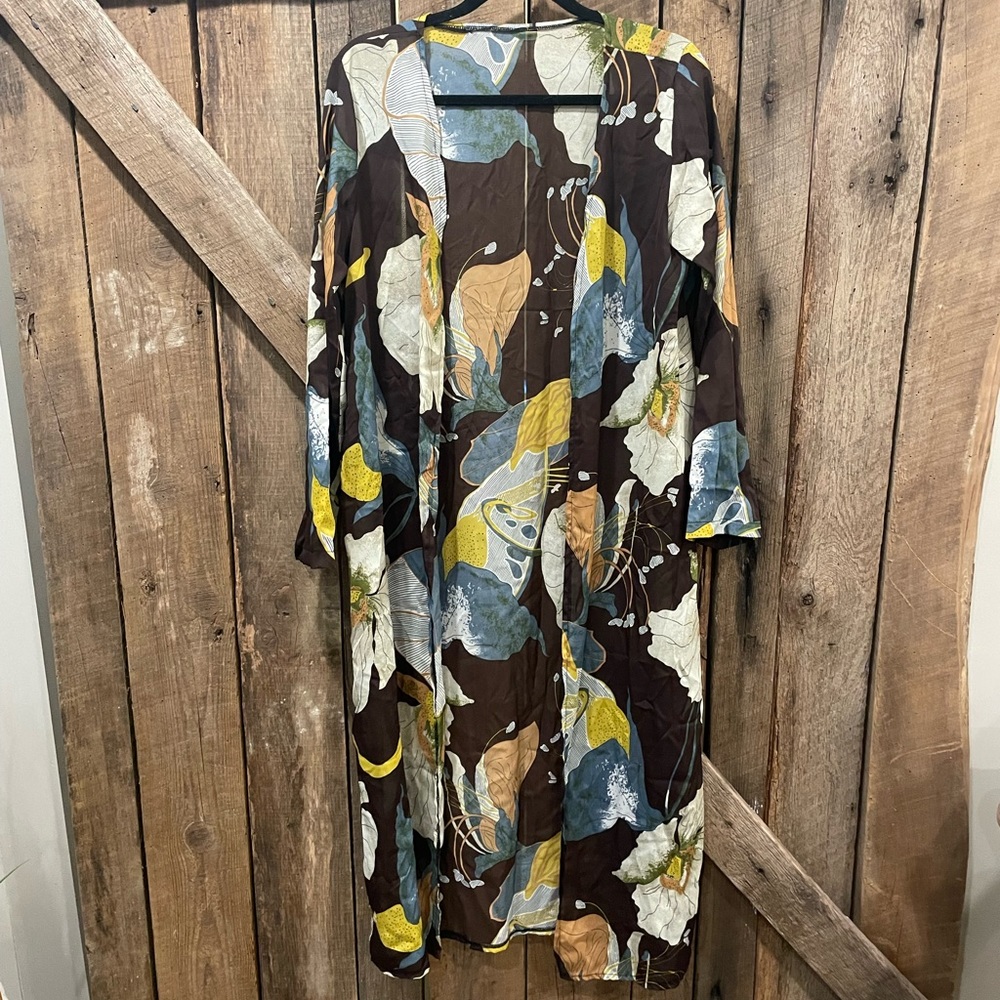 Beautiful Floral kimono duster